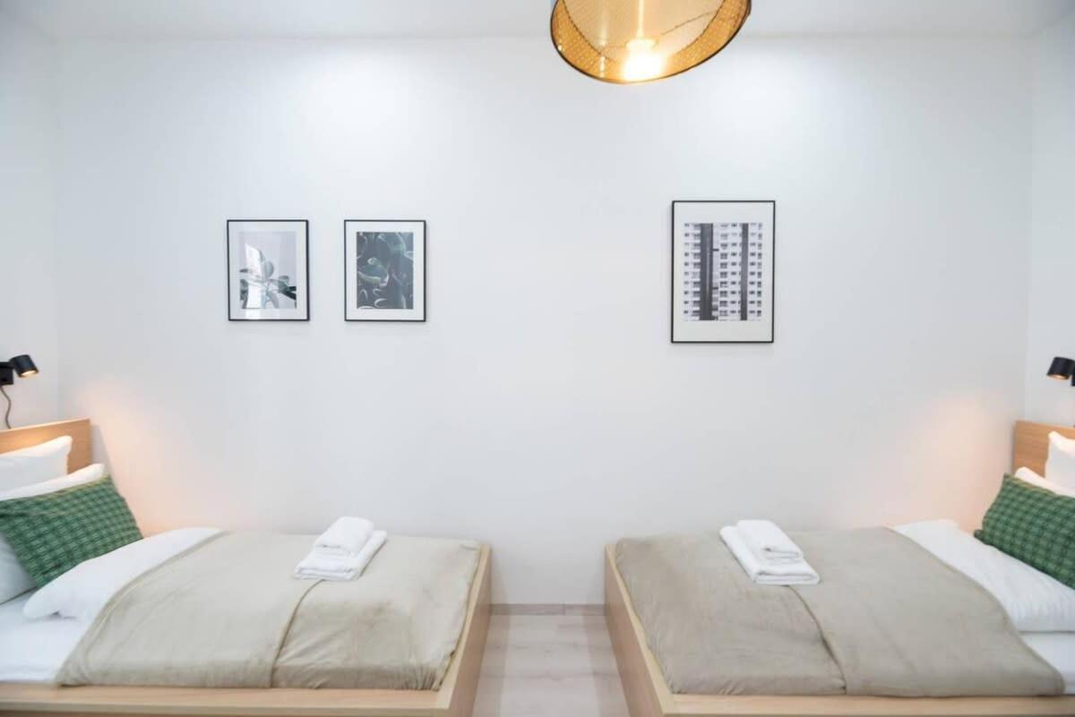 Trendy Central Apartment At Castle Boedapest Buitenkant foto