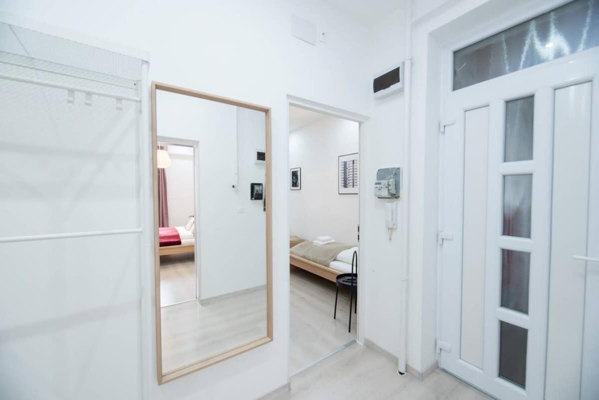 Trendy Central Apartment At Castle Boedapest Buitenkant foto