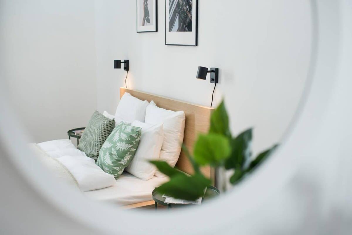 Trendy Central Apartment At Castle Boedapest Buitenkant foto